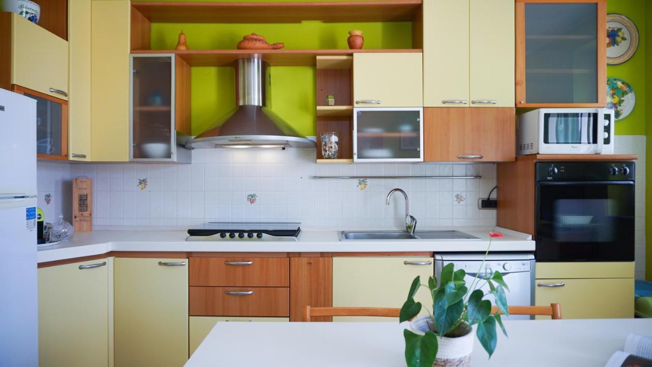 Ferienwohnung Sunny House Diano dʼAlba Exterior foto